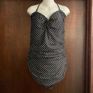 Old Navy Brand Women's XL Black & White Polka Dot One Piece Swimsuit Flattering